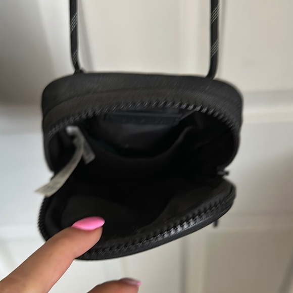 lululemon athletica Black  Bag - Picture 4 of 6